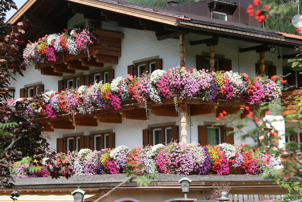 Hotel Mooserhof Sexten Exterior foto